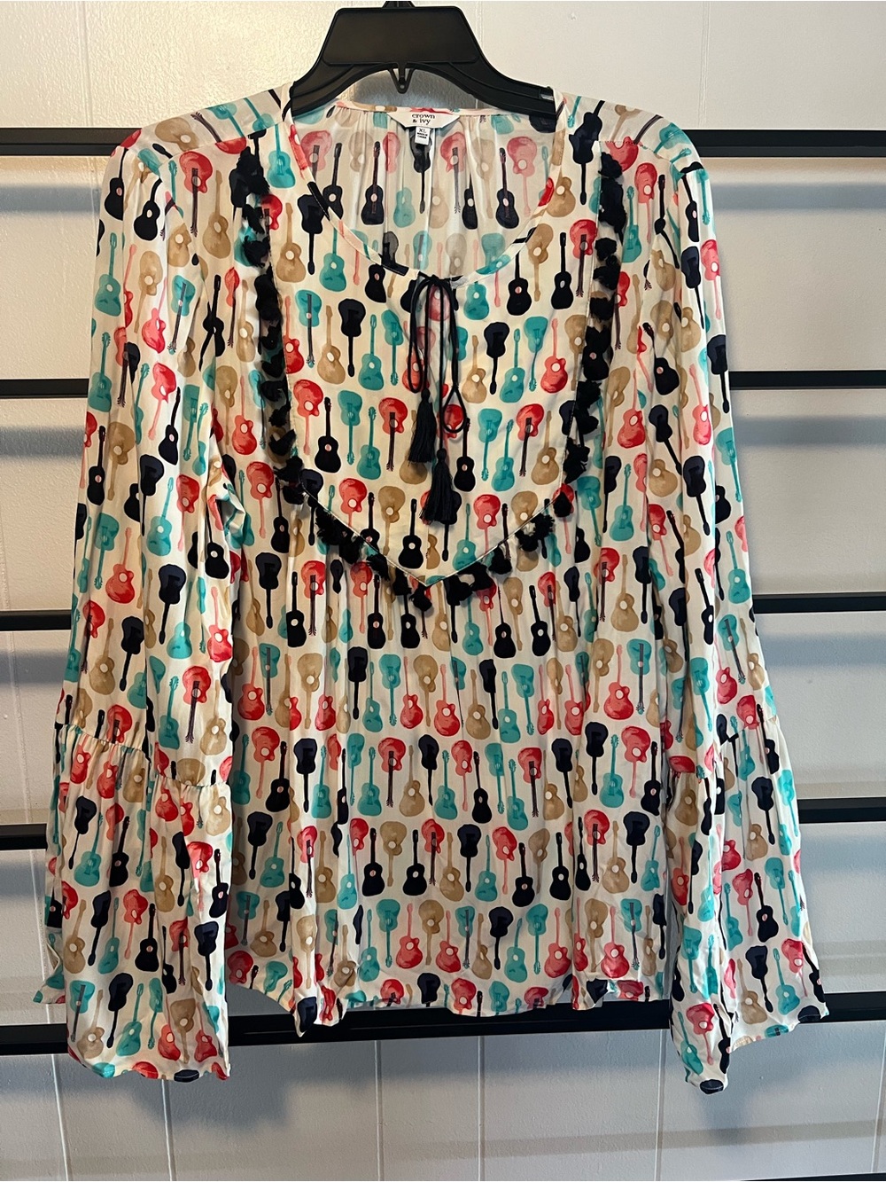 EUC Women's Size XL Crown & Ivy Long Sleeve Blouse, Music Theme, D11